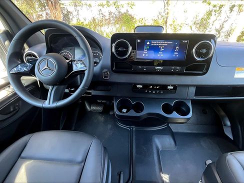 New 2026 Mercedes-Benz Sprinter 2500 image 5