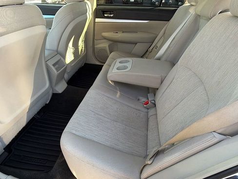 Used 2014 Subaru Outback 2.5i Premium image 16
