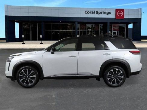 New 2026 Nissan Pathfinder Platinum w/ Cargo Package AWD/4WD image 2