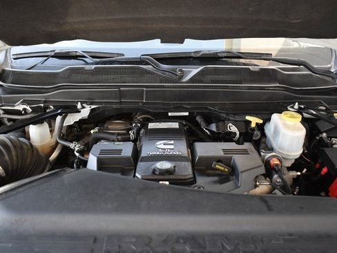 Used 2022 RAM 5500 Tradesman w/ Chrome Appearance Group image 40