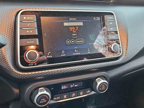 Used 2019 Nissan Kicks SV image 20