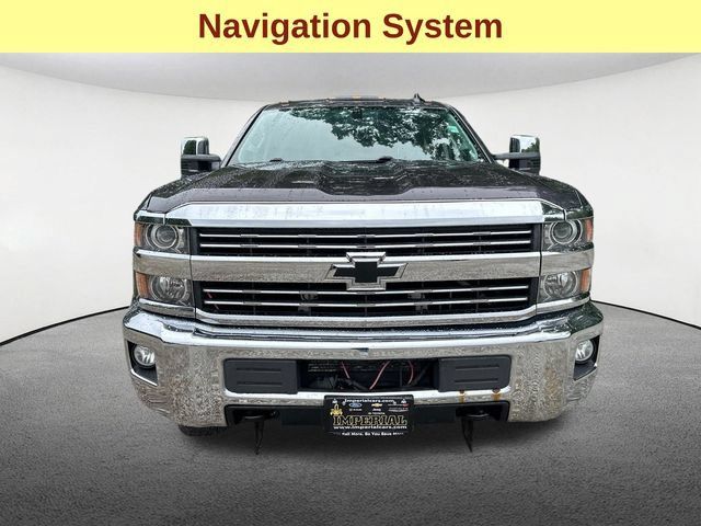 Used 2015 Chevrolet Silverado 2500 LT w/ LT Convenience Package AWD/4WD image 4