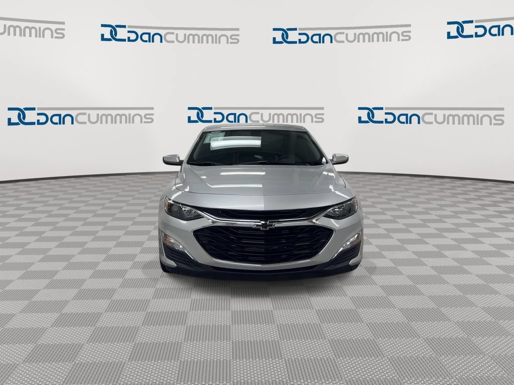 Used 2021 Chevrolet Malibu RS FWD image 3