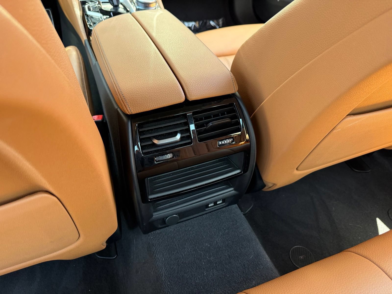 Used 2023 BMW 540i w/ M Sport Package RWD image 25