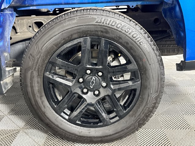 Used 2023 Chevrolet Silverado 1500 Custom w/ LPO, Dark Essentials Package RWD image 31