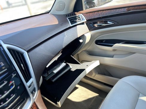Used 2015 Cadillac SRX Luxury AWD/4WD image 18