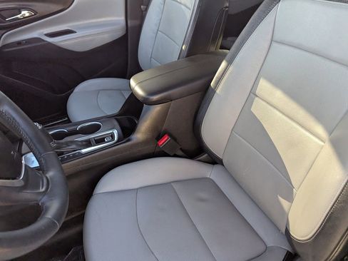 Used 2018 Chevrolet Equinox Premier image 20