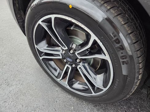 Used 2015 Ford Explorer Sport w/ Equipment Group 401A image 12