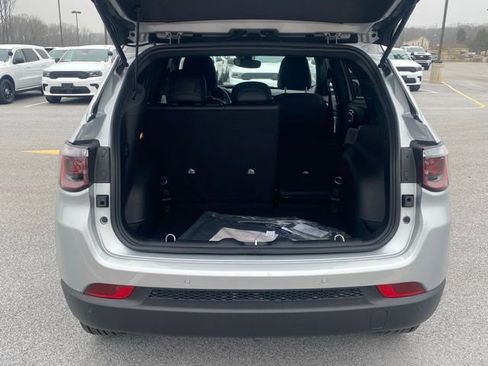 New 2026 Jeep Compass Limited image 7