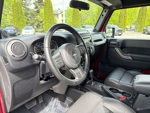 Used 2012 Jeep Wrangler Unlimited Sport AWD/4WD image 16