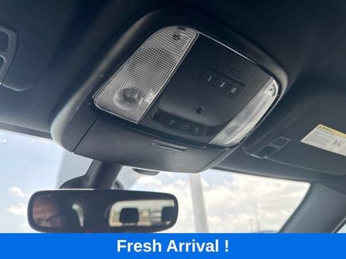 Used 2023 Dodge Durango R/T w/ Blacktop Package RWD image 11