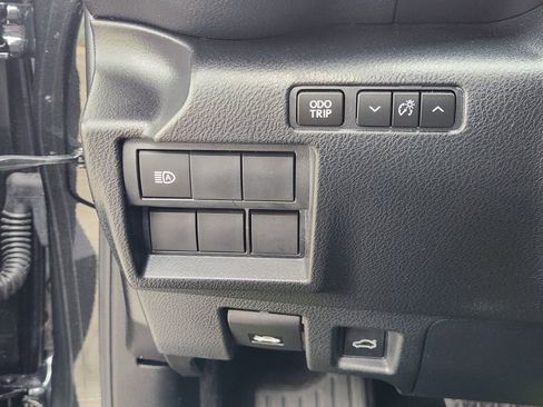 Used 2023 Lexus IS 300 w/ Comfort Package RWD image 22
