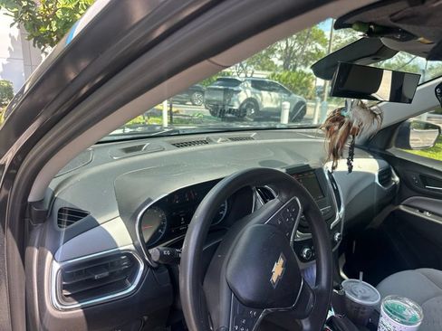 Used 2020 Chevrolet Equinox LS FWD image 8