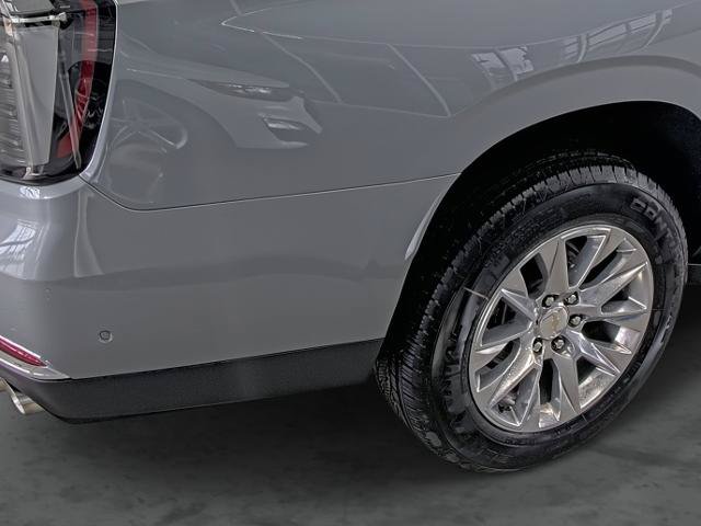 New 2026 Chevrolet Suburban Premier w/ Sun And Tow Package AWD/4WD image 13