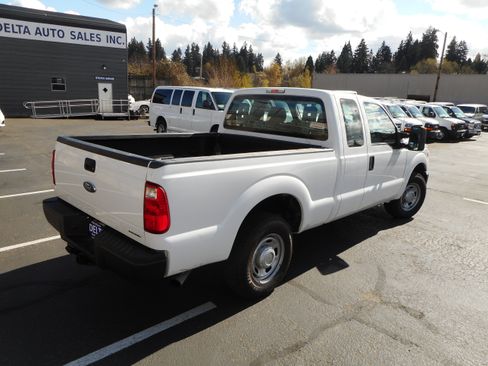 Used 2014 Ford F250 XL image 8