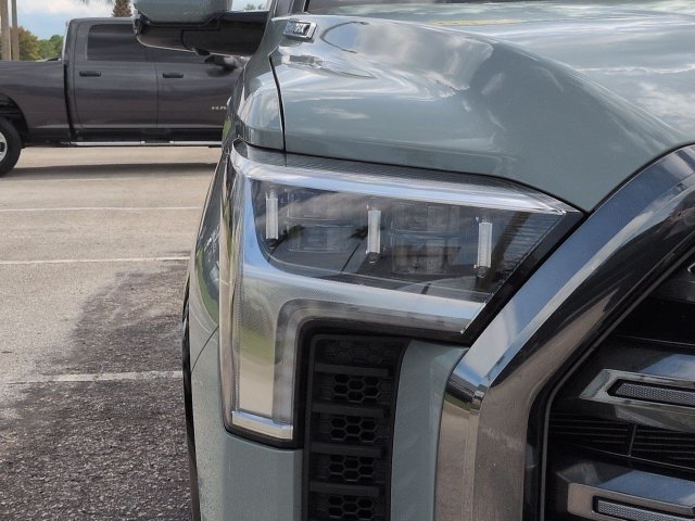 Used 2025 Toyota Tundra Platinum AWD/4WD image 10