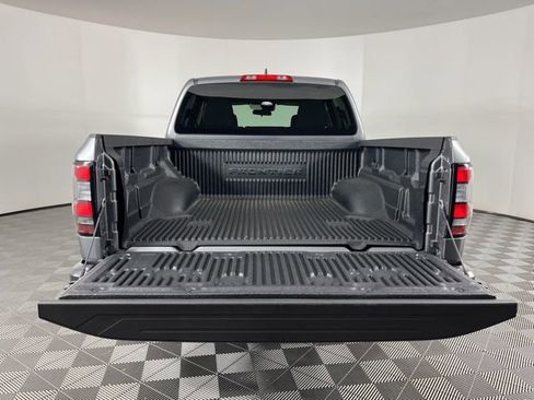 Used 2024 Nissan Frontier S w/ Technology Package image 43