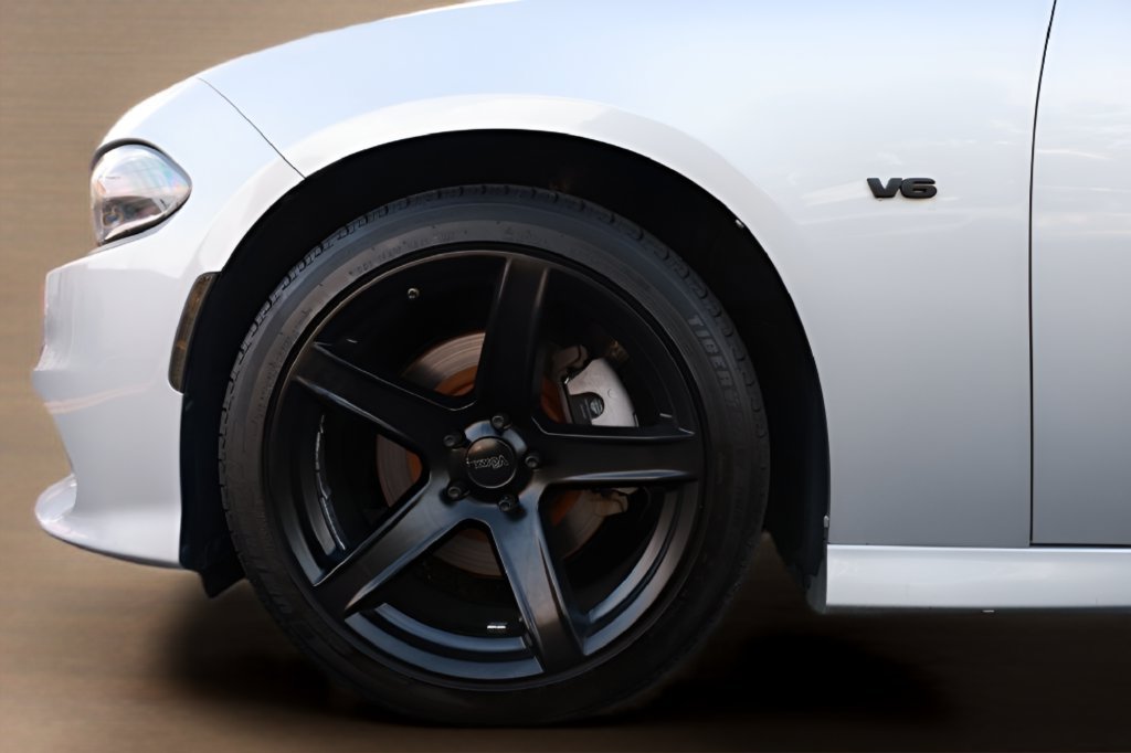 Used 2022 Dodge Charger GT RWD image 4