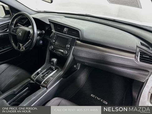 Used 2019 Honda Civic Sport image 27