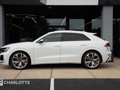 Used 2024 Audi RS Q8 image 8