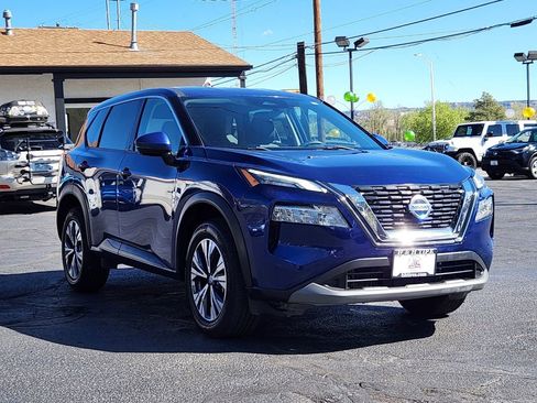Used 2021 Nissan Rogue SV AWD/4WD image 5