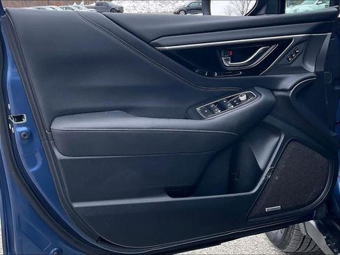 Used 2022 Subaru Outback Limited image 9