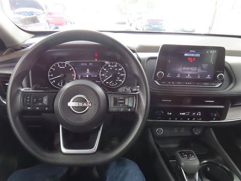 Used 2023 Nissan Rogue SV AWD/4WD image 20