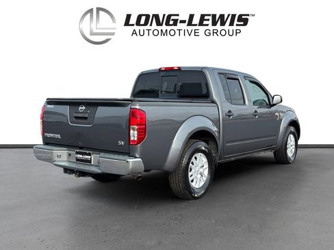 Used 2019 Nissan Frontier SV image 7