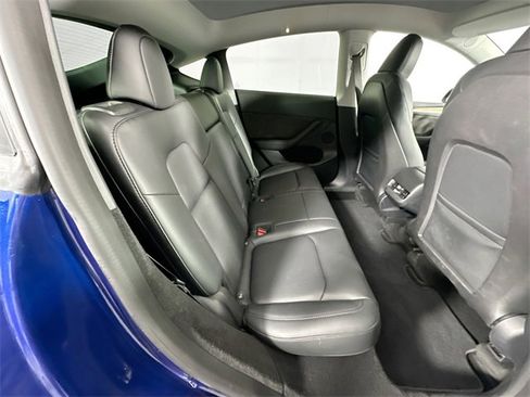 Used 2023 Tesla Model Y Long Range image 23