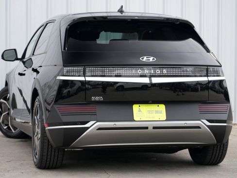 Used 2022 Hyundai Ioniq 5 SEL image 5