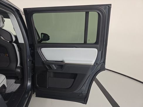 Used 2024 Rivian R1S Adventure AWD/4WD image 19