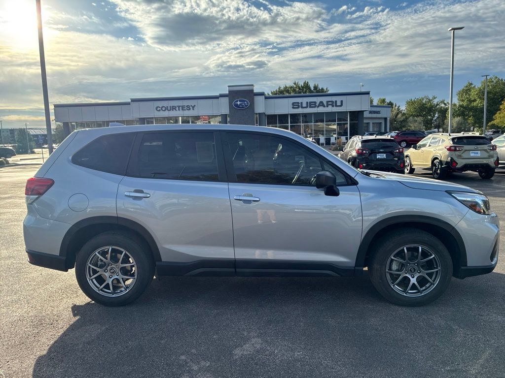 Used 2019 Subaru Forester AWD/4WD image 1