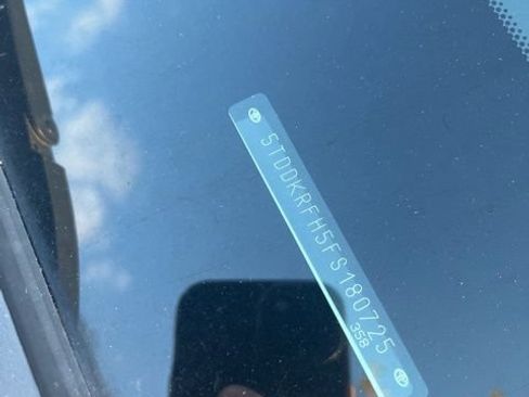 Used 2015 Toyota Highlander Limited image 3