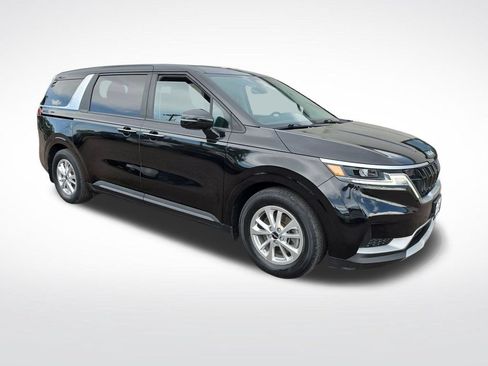 Used 2022 Kia Carnival LX FWD image 6