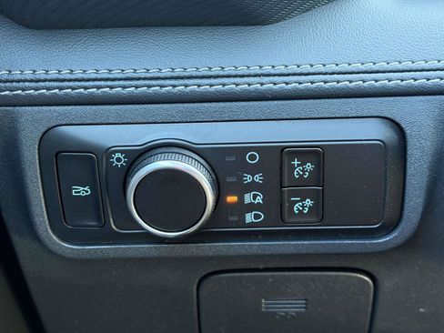 Used 2025 Ford Mustang Premium RWD image 14