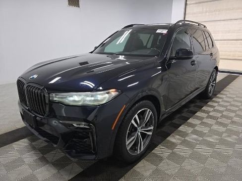 Used 2021 BMW X7 xDrive40i w/ M Sport Package AWD/4WD image 1