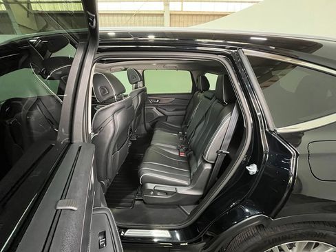 Used 2023 Acura MDX SH-AWD w/ Advance Package image 17