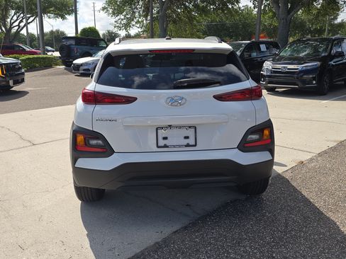 Used 2021 Hyundai Kona SEL w/ Cargo Package FWD image 7