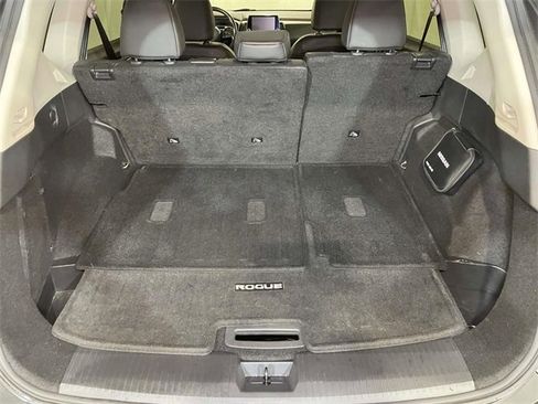 Used 2021 Nissan Rogue SV w/ Premium Package image 20