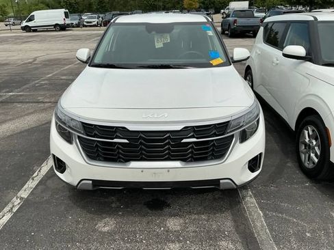 Used 2026 Kia Seltos LX AWD/4WD image 4