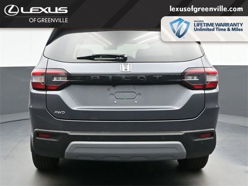 Used 2025 Honda Pilot EX-L image 7