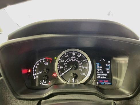 Used 2021 Toyota Corolla LE FWD image 21