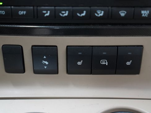 Used 2009 Ford Explorer Sport Trac Limited image 24