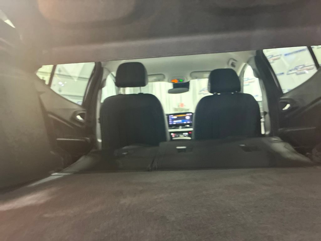 Used 2026 Chevrolet Trax LT FWD image 34