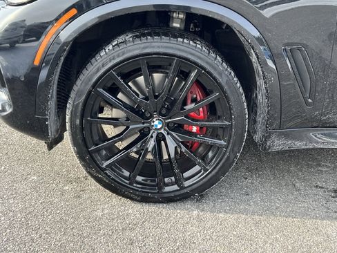Used 2023 BMW X5 M50i w/ Executive Package image 9