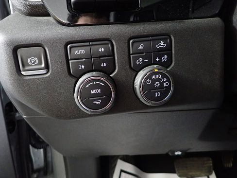 Used 2024 Chevrolet Silverado 3500 High Country w/ High Country Premium Package AWD/4WD image 28