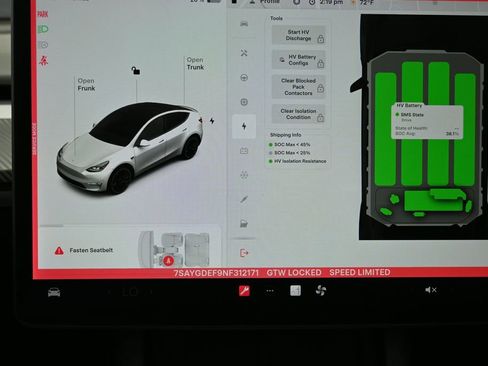 Used 2022 Tesla Model Y Performance AWD/4WD image 31
