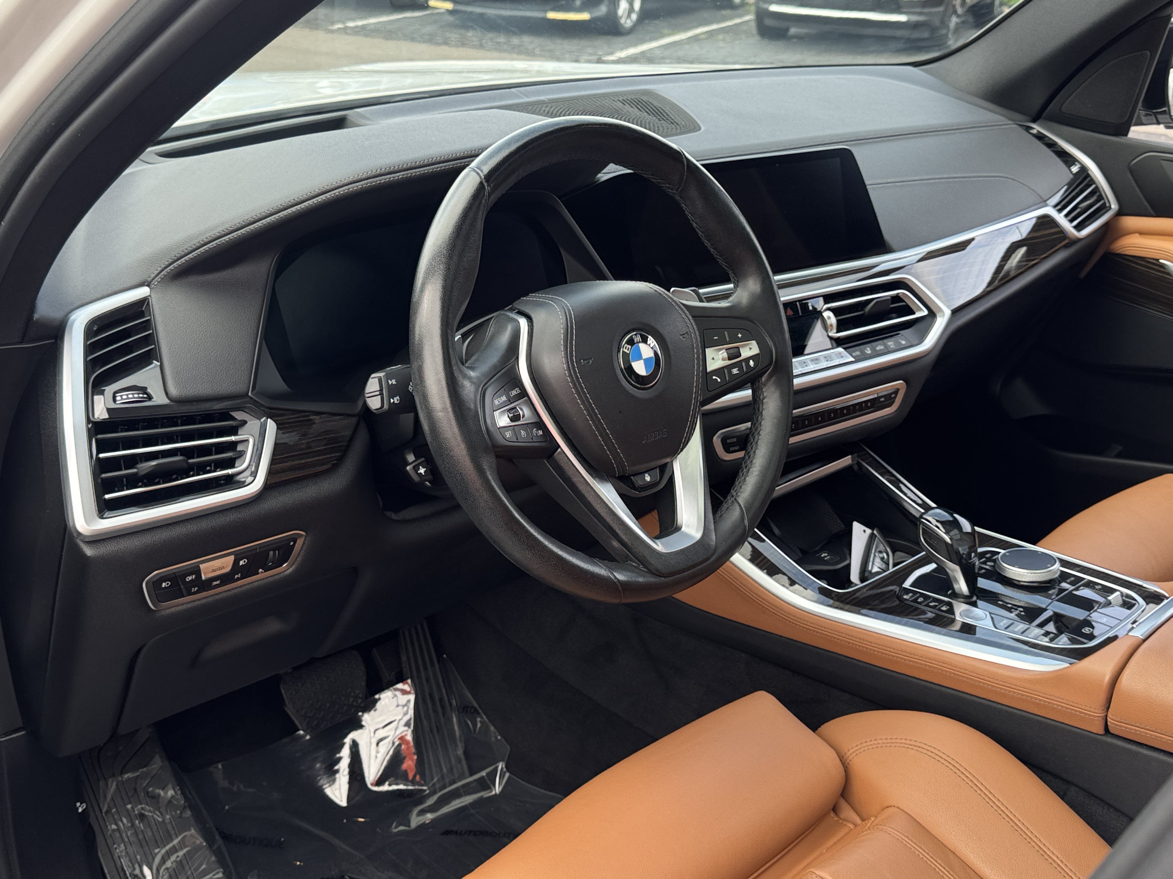 Used 2021 BMW X5 xDrive45e w/ Premium Package 3 AWD/4WD image 8