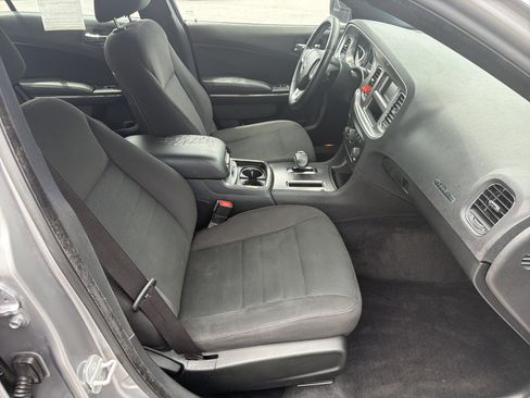 Used 2013 Dodge Charger SE w/ Connectivity Group RWD image 14