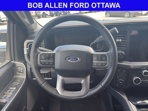 Used 2025 Ford F350 Lariat w/ Lariat Ultimate Package AWD/4WD image 21